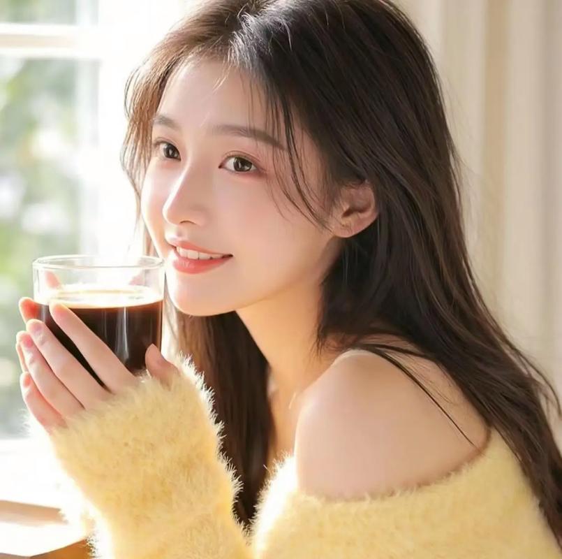 李强主持召开国务院常务会议